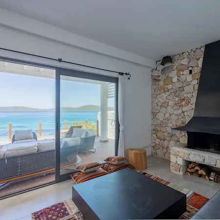 Vila Love Beach Villa *