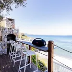 Love Beach Villa Βίλα