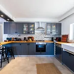 Βίλα Love Beach Villa *
