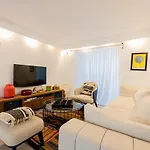 Love Beach Villa Αλικαρνασσός
