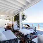 Love Beach Villa Αλικαρνασσός